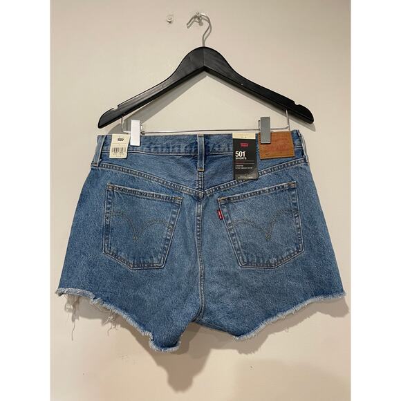 NWT Levi's 501 Original Fit High Rise Distressed Cutoff Jean Shorts Blue Size 33 - Picture 4 of 6